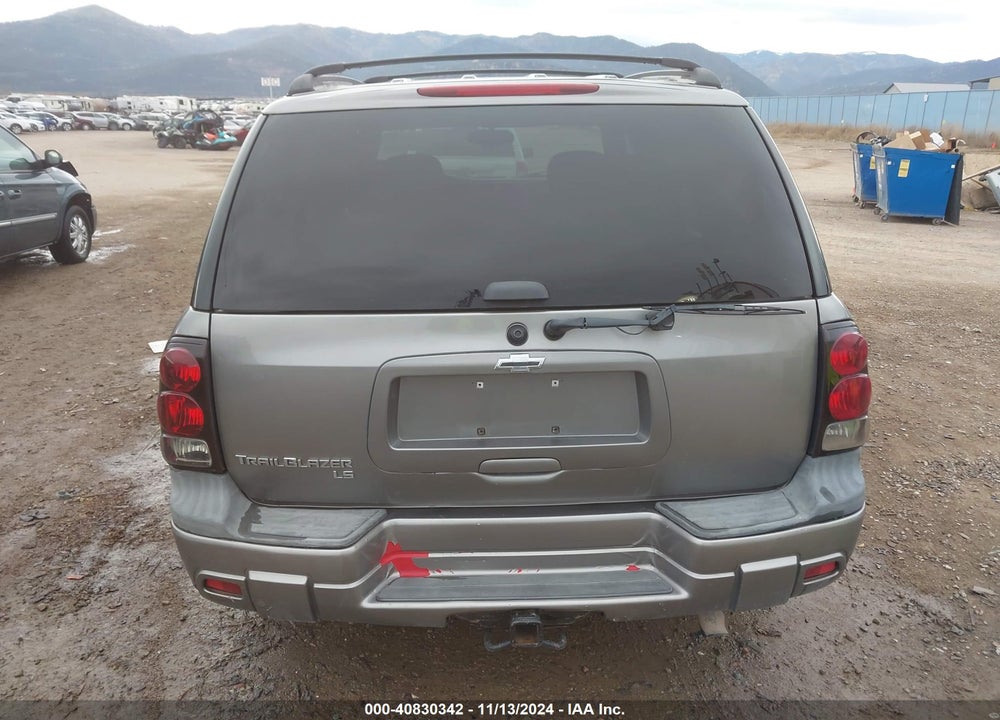 2005 CHEVROLET TRAILBLAZER LS VIN: 1GNDT13S752220167