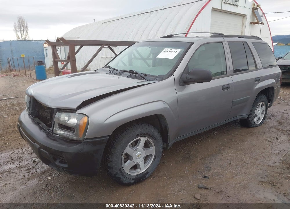 2005 CHEVROLET TRAILBLAZER LS VIN: 1GNDT13S752220167