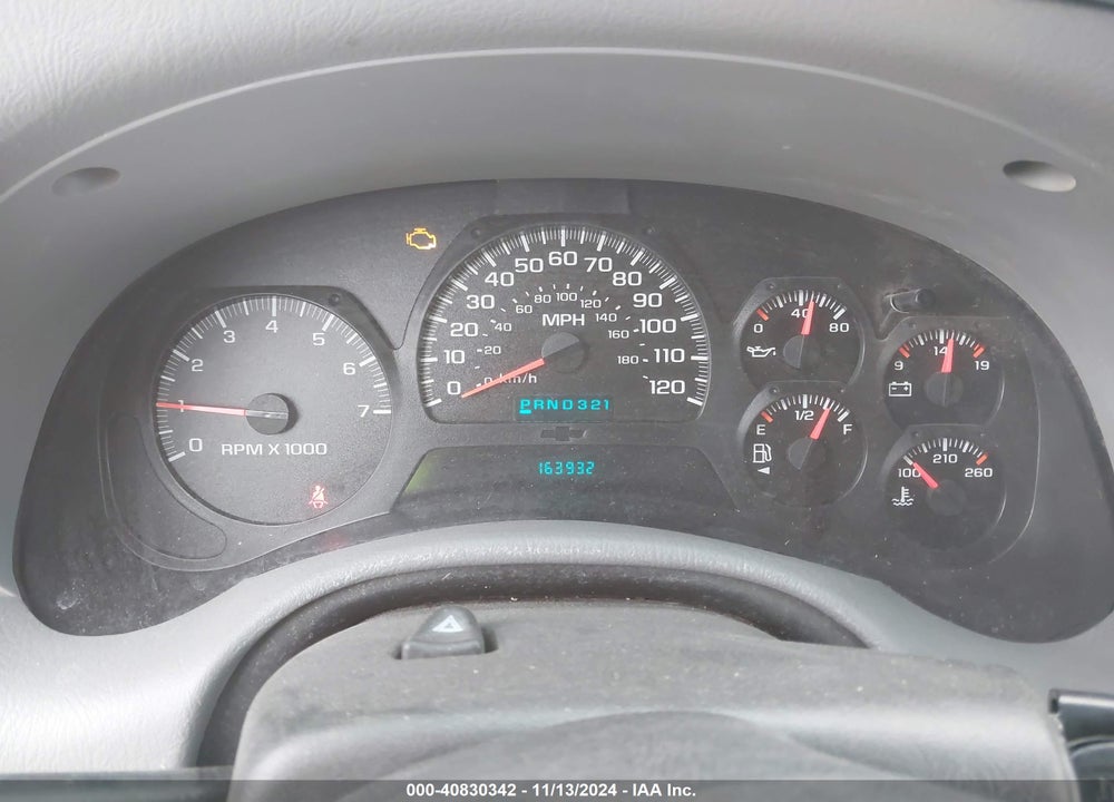 2005 CHEVROLET TRAILBLAZER LS VIN: 1GNDT13S752220167