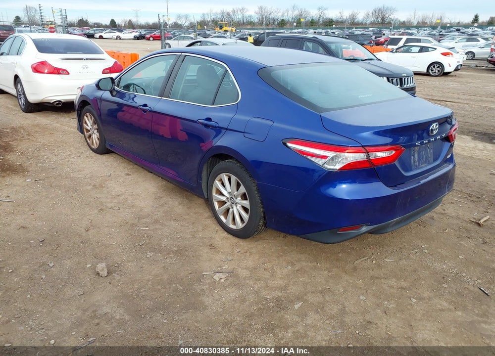 2018 TOYOTA CAMRY LE VIN: 4T1B11HK3JU615830