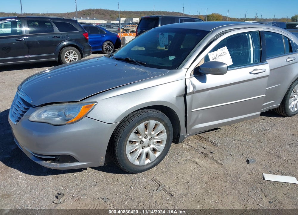 2013 CHRYSLER 200 LX VIN: 1C3CCBAB3DN604672