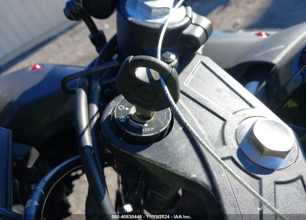 2016 YAMAHA YZFR3 VIN: MH3RH06Y4GK011547