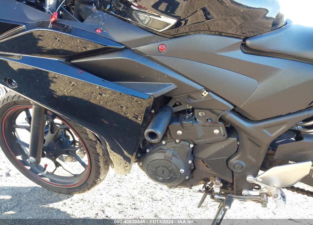 2016 YAMAHA YZFR3 VIN: MH3RH06Y4GK011547