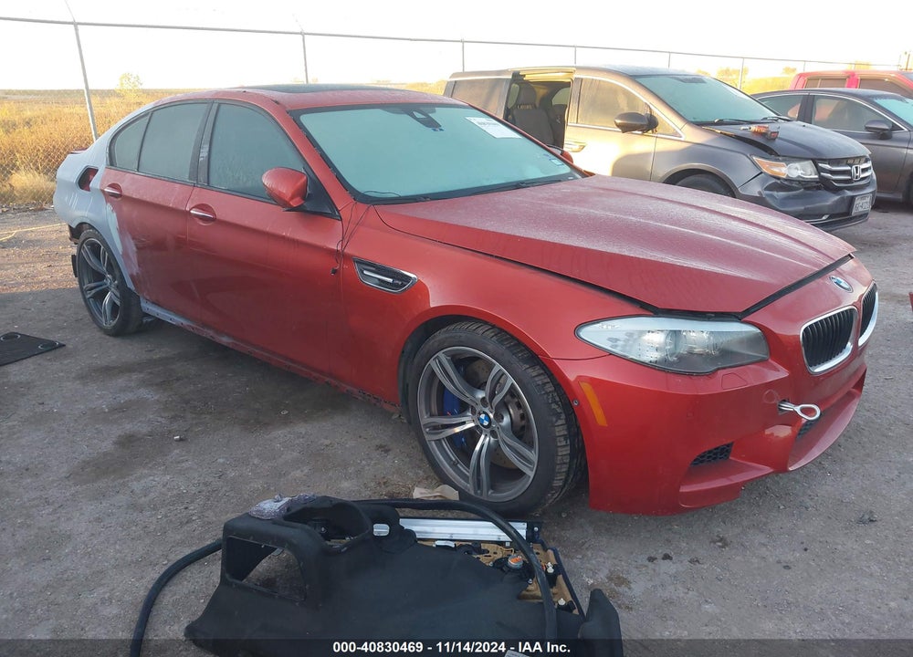 2013 BMW M5 VIN: WBSFV9C58DD096300