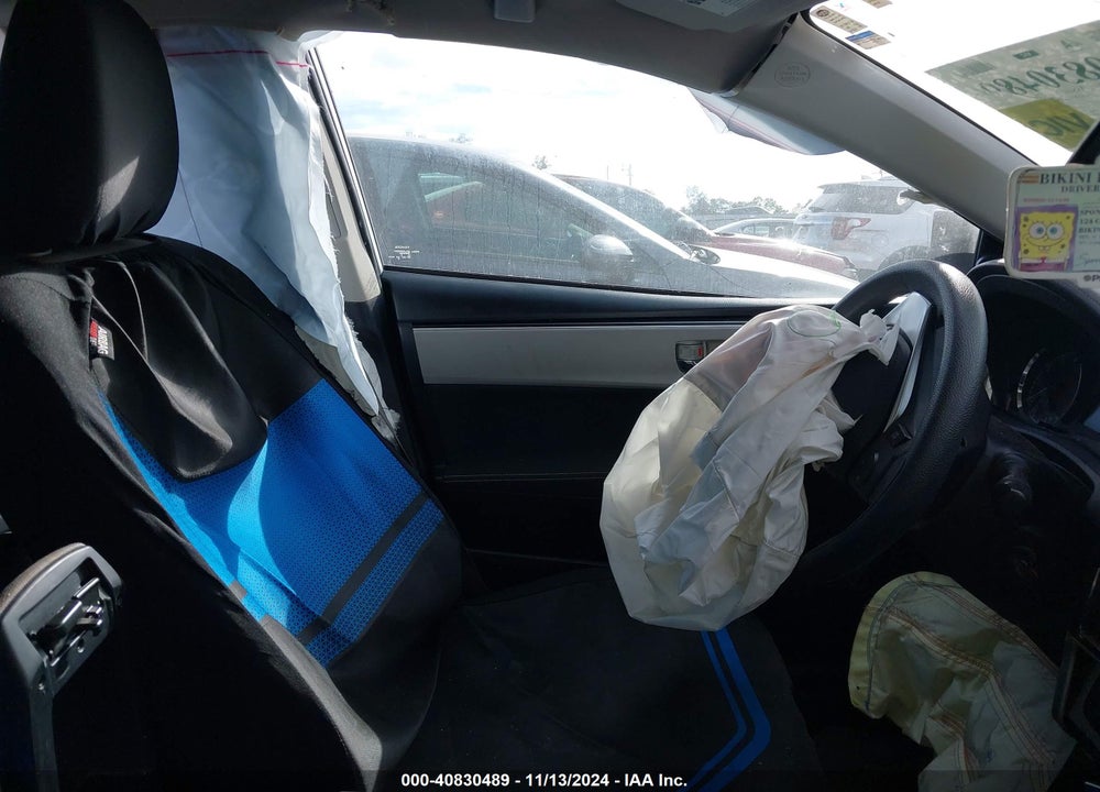 2019 TOYOTA COROLLA LE VIN: 2T1BURHE9KC165989
