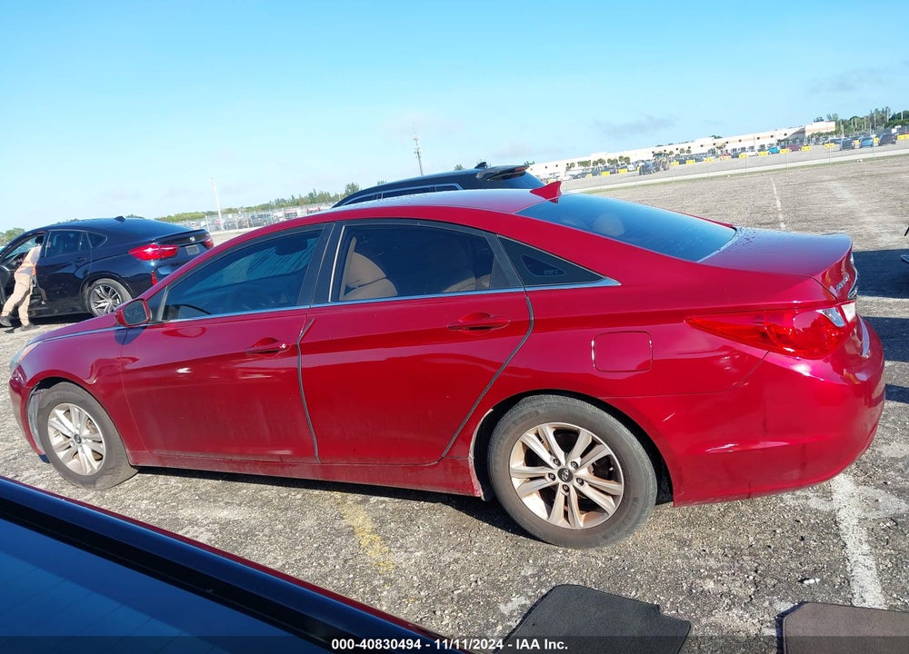 2013 HYUNDAI SONATA GLS VIN: 5NPEB4ACXDH656666