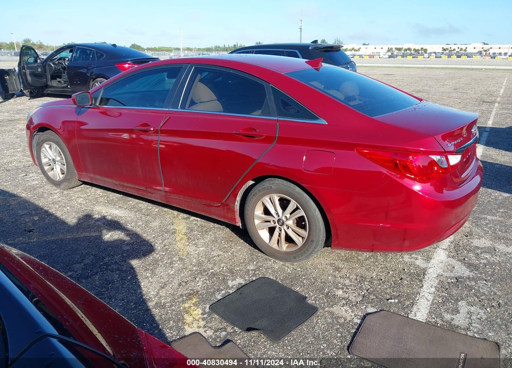 2013 HYUNDAI SONATA GLS VIN: 5NPEB4ACXDH656666