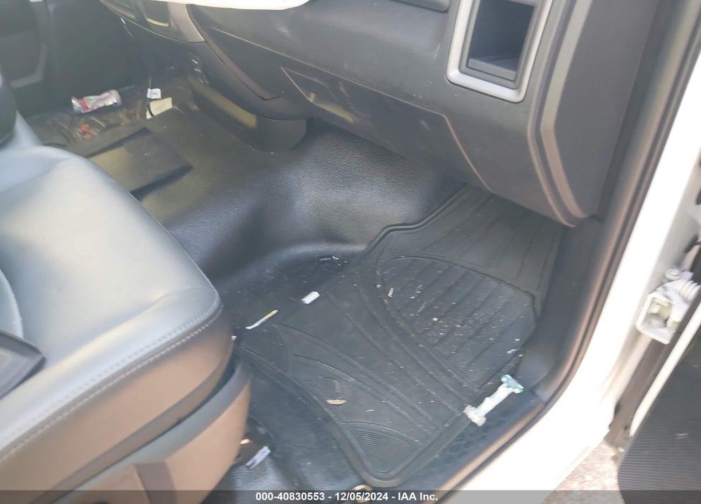 2022 RAM 1500 CLASSIC VIN: 1C6RR7FG5NS139358