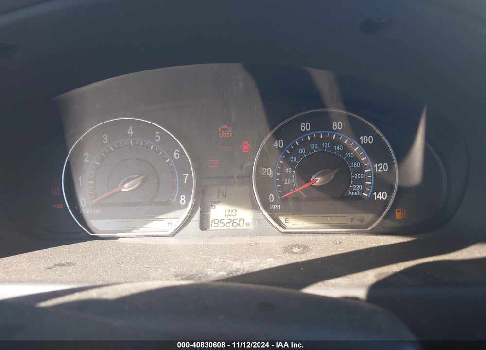 2008 KIA OPTIMA VIN: KNAGE124385200369