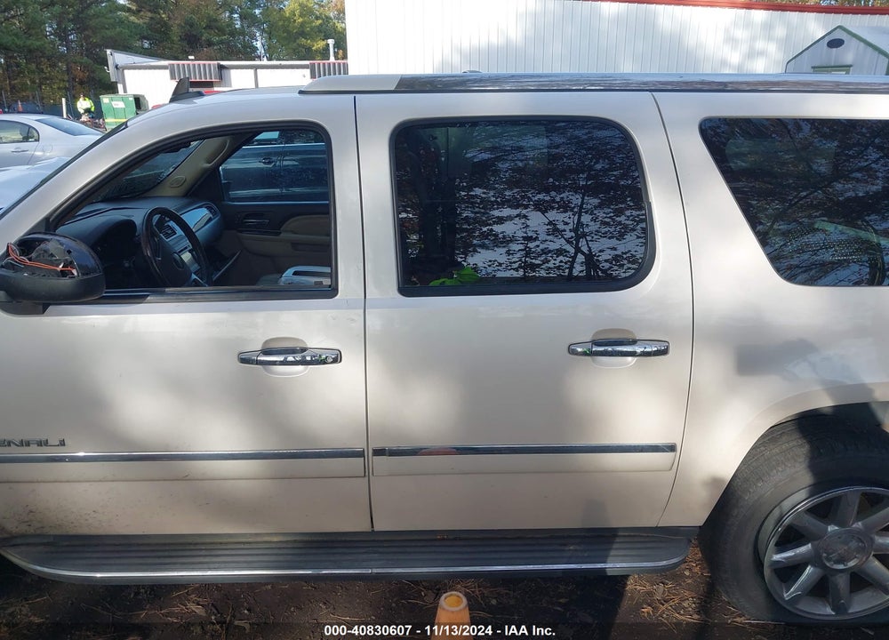 2013 GMC YUKON XL 1500 DENALI VIN: 1GKS2MEFXDR181508