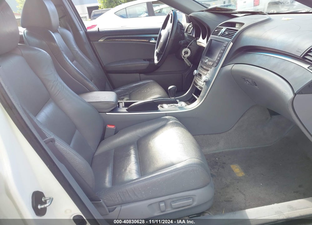 2005 ACURA TL BASE W/NAV SYSTEM (A5) VIN: 19UUA66215A077912