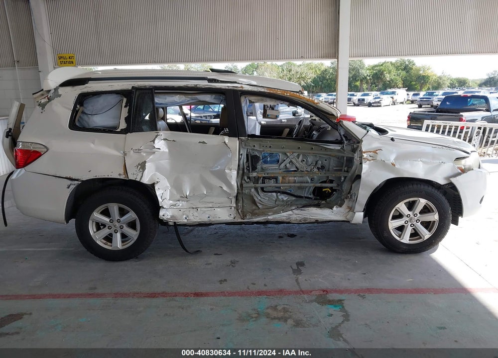 2010 TOYOTA HIGHLANDER BASE V6 VIN: 5TDZK3EHXAS003617