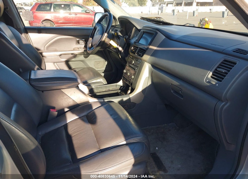 2006 HONDA PILOT EX-L VIN: 2HKYF18716H538839
