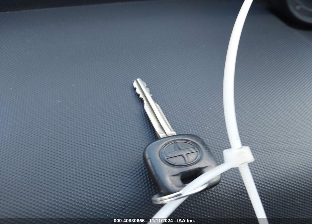 2006 SCION XB VIN: JTLKT324164121157