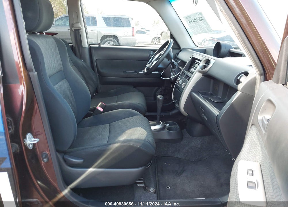 2006 SCION XB VIN: JTLKT324164121157
