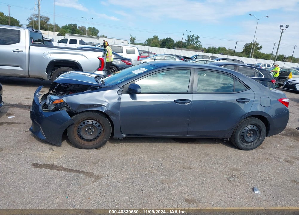 2015 TOYOTA COROLLA LE VIN: 5YFBURHE6FP306054