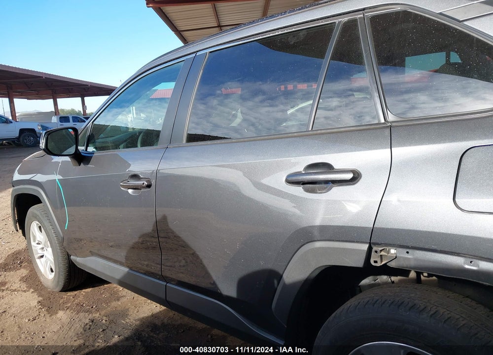 2021 TOYOTA RAV4 XLE VIN: 2T3W1RFV4MW116995