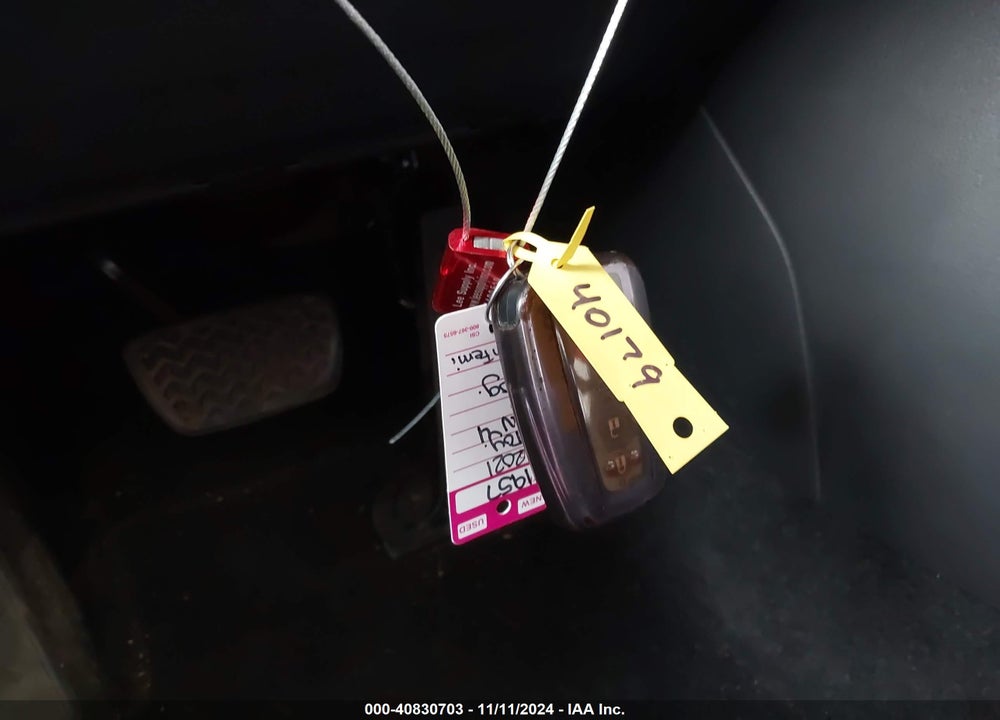 2021 TOYOTA RAV4 XLE VIN: 2T3W1RFV4MW116995