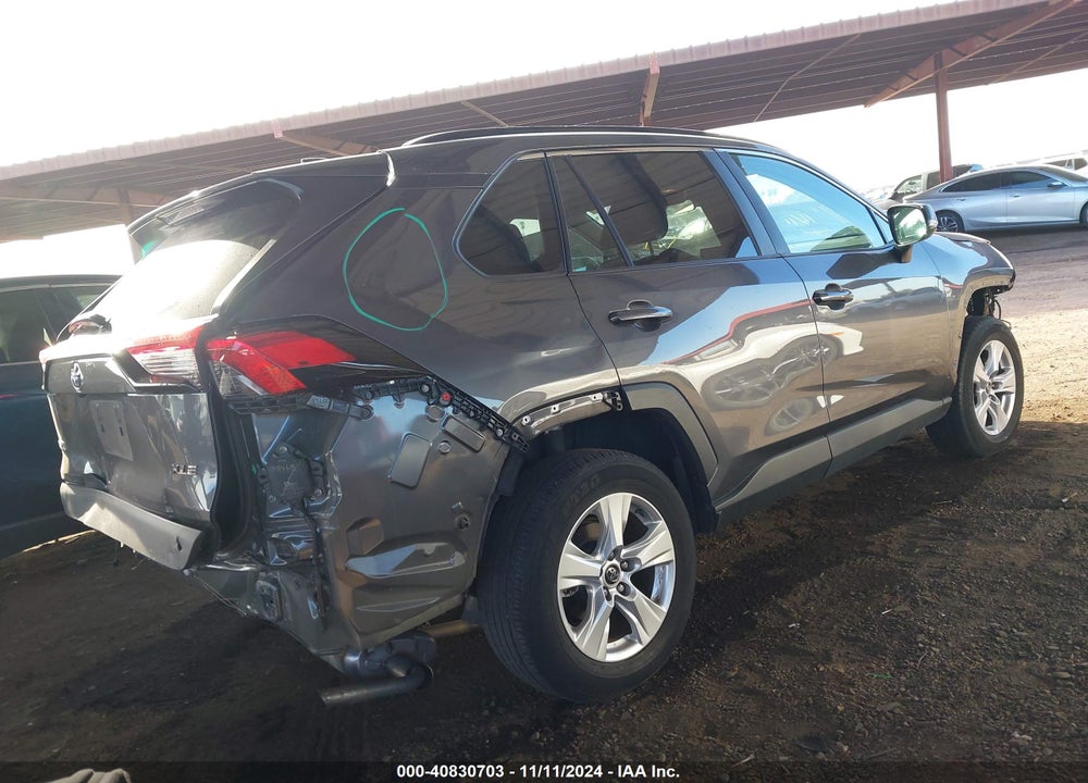 2021 TOYOTA RAV4 XLE VIN: 2T3W1RFV4MW116995