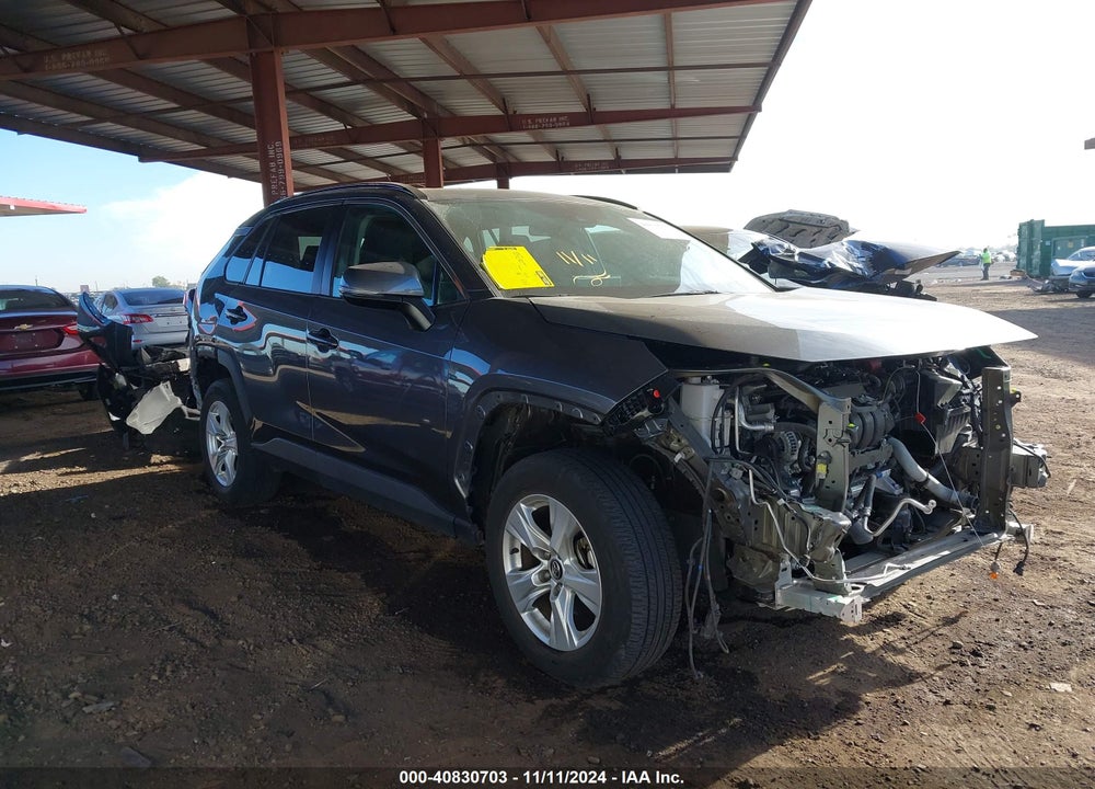 2021 TOYOTA RAV4 XLE VIN: 2T3W1RFV4MW116995