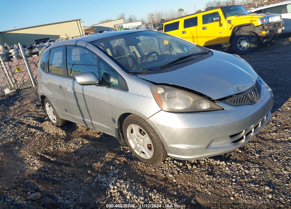 2012 HONDA FIT VIN: JHMGE8H35CS000161