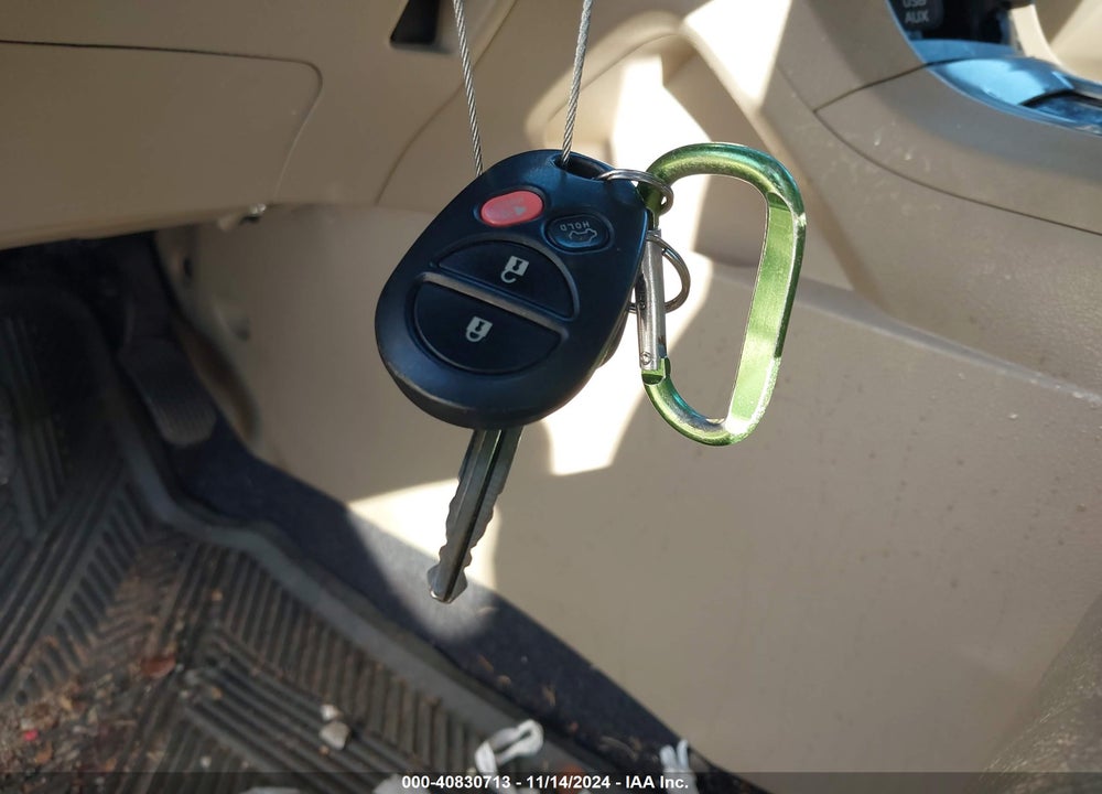 2011 TOYOTA HIGHLANDER SE VIN: 5TDZA3EH2BS015250