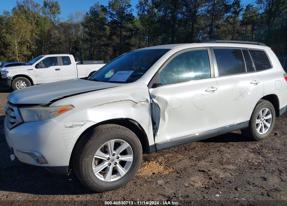 2011 TOYOTA HIGHLANDER SE VIN: 5TDZA3EH2BS015250