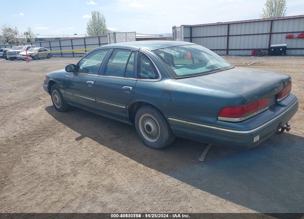 1996 FORD CROWN VICTORIA VIN: 2FALP73W1TX216940
