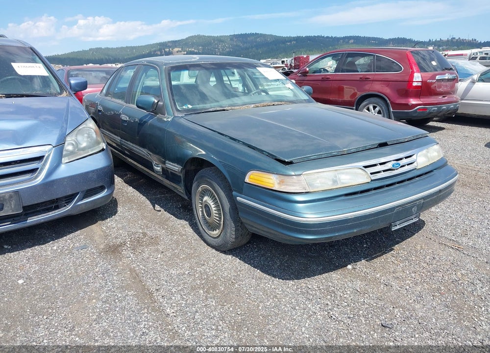 1996 FORD CROWN VICTORIA VIN: 2FALP73W1TX216940