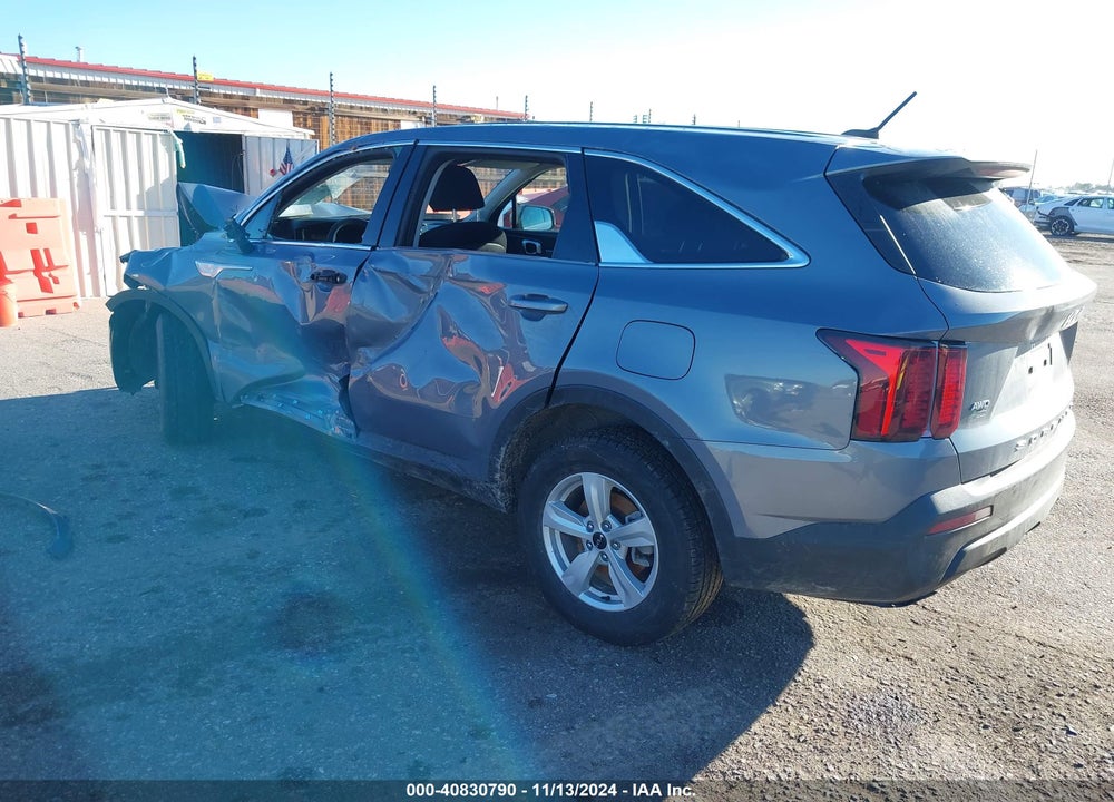2022 KIA SORENTO LX VIN: 5XYRGDLC4NG075060