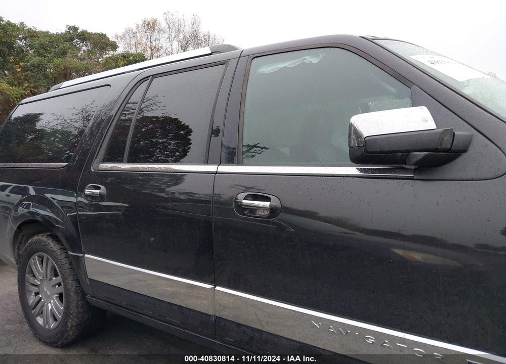 2011 LINCOLN NAVIGATOR L VIN: 5LMJJ3J5XBEJ01476
