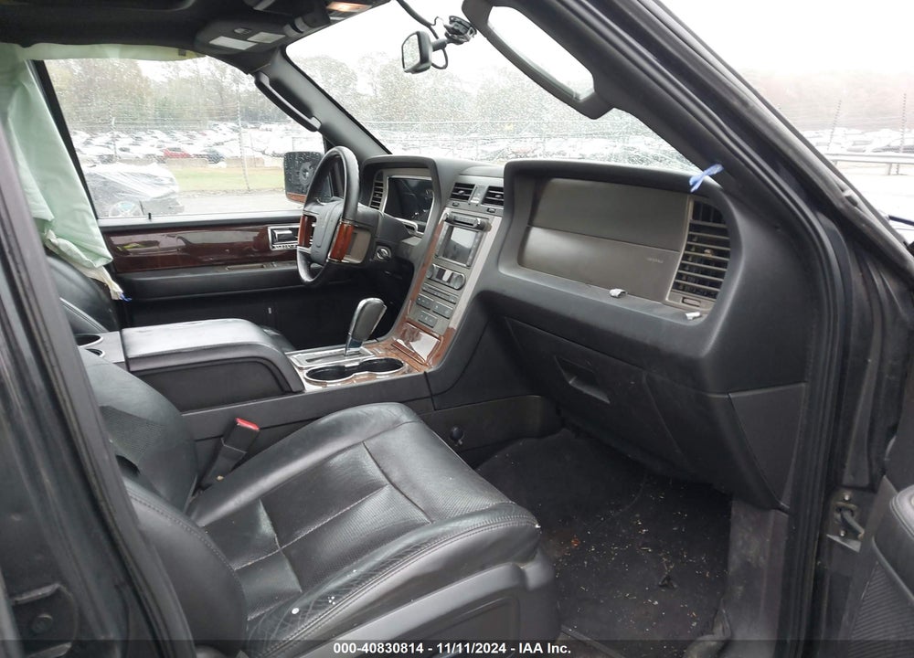 2011 LINCOLN NAVIGATOR L VIN: 5LMJJ3J5XBEJ01476
