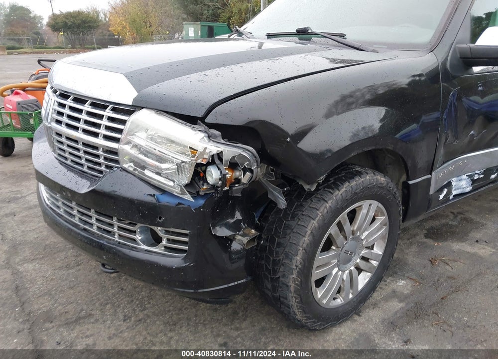 2011 LINCOLN NAVIGATOR L VIN: 5LMJJ3J5XBEJ01476