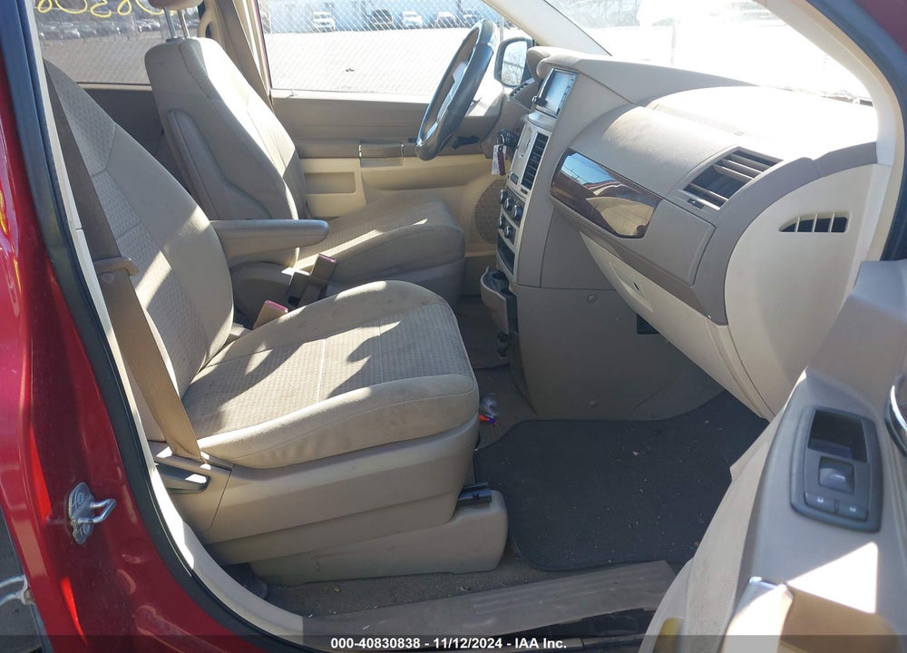 2010 CHRYSLER TOWN & COUNTRY LX VIN: 2A4RR4DE6AR150383