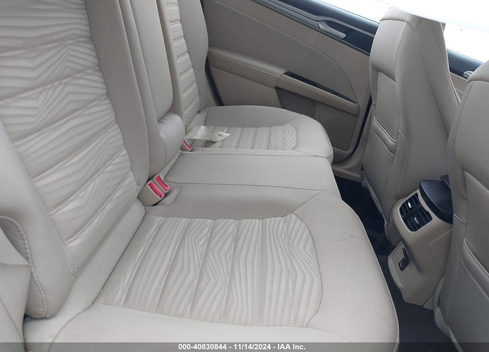 2016 FORD FUSION SE VIN: 3FA6P0H7XGR323611