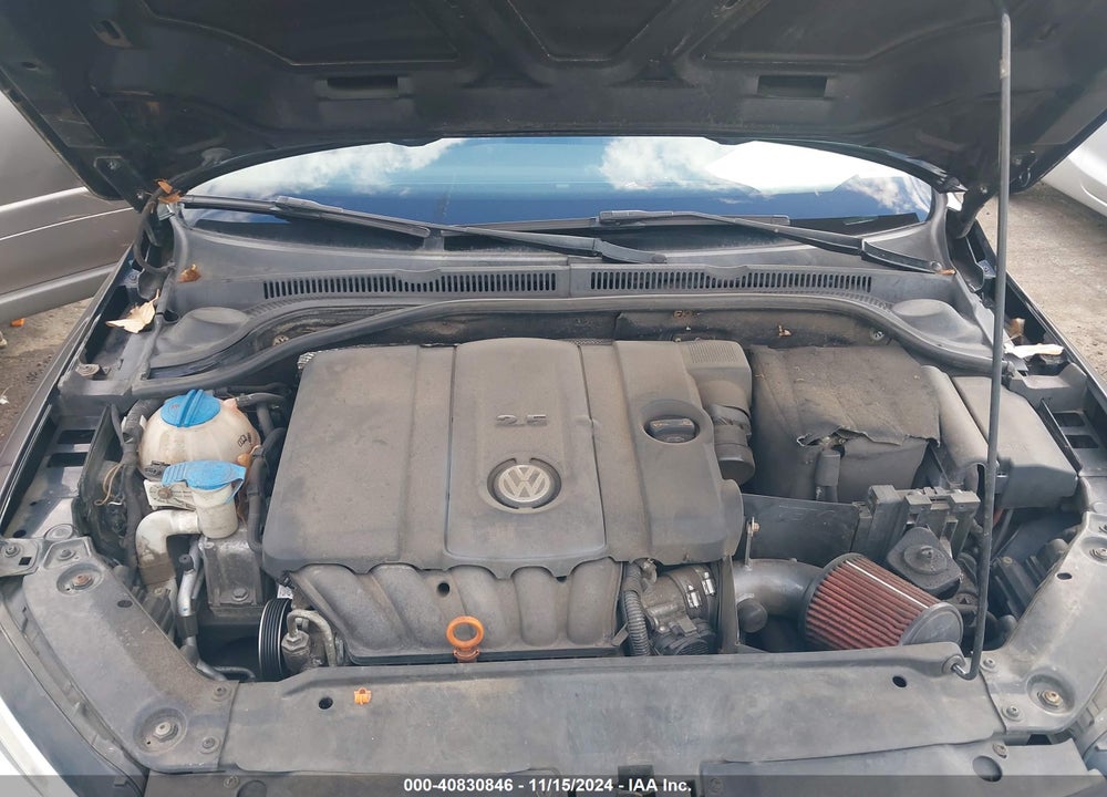 2011 VOLKSWAGEN JETTA 2.5L SEL VIN: 3VWLX7AJ3BM345464