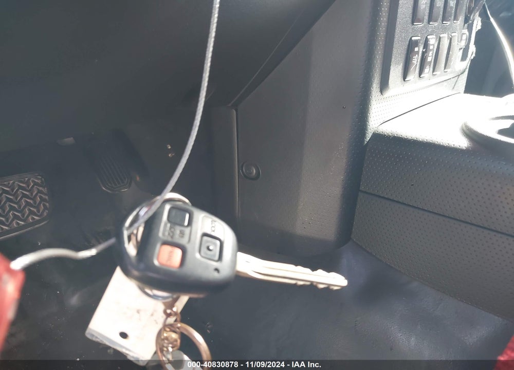 2012 TOYOTA FJ CRUISER VIN: JTEBU4BF4CK128252