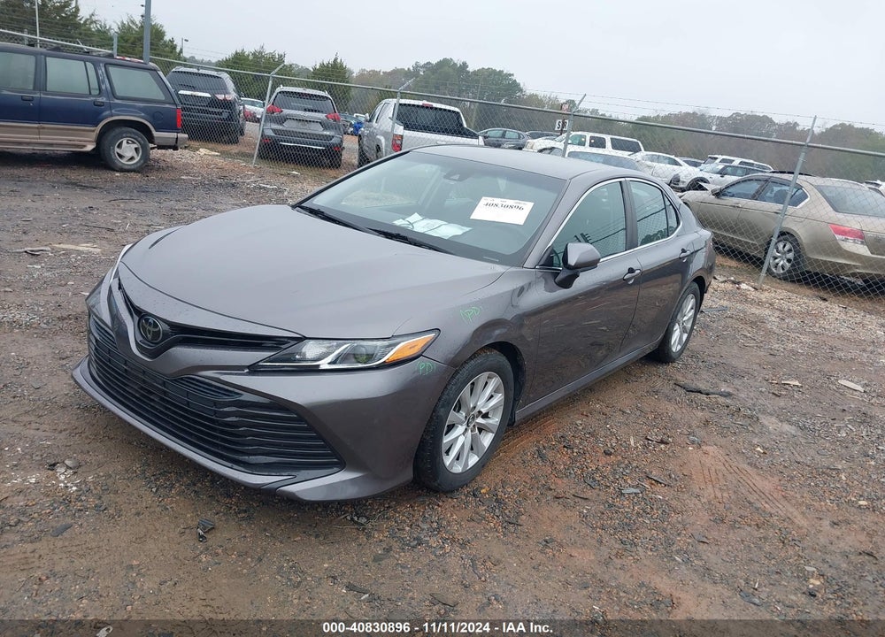 2018 TOYOTA CAMRY LE VIN: 4T1B11HK8JU087475