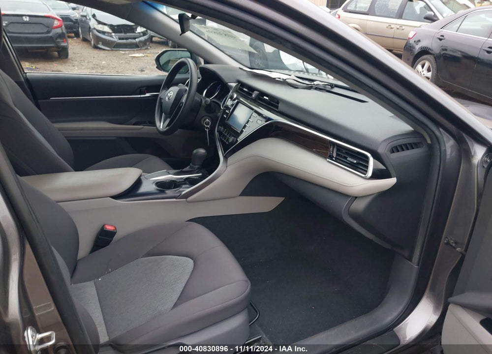 2018 TOYOTA CAMRY LE VIN: 4T1B11HK8JU087475