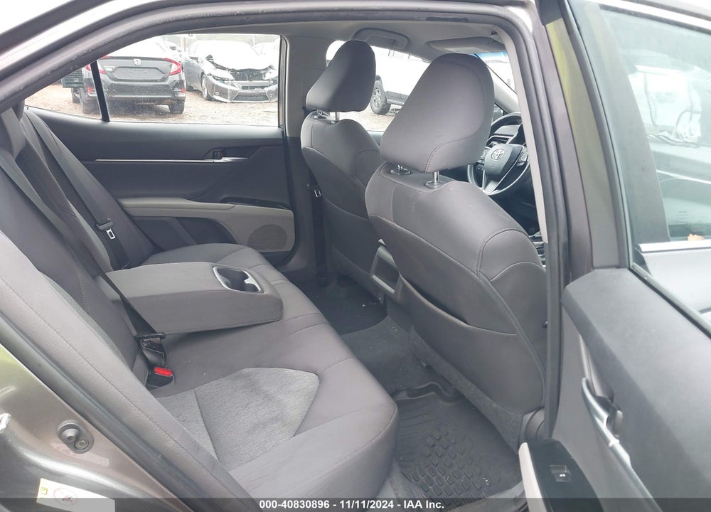 2018 TOYOTA CAMRY LE VIN: 4T1B11HK8JU087475