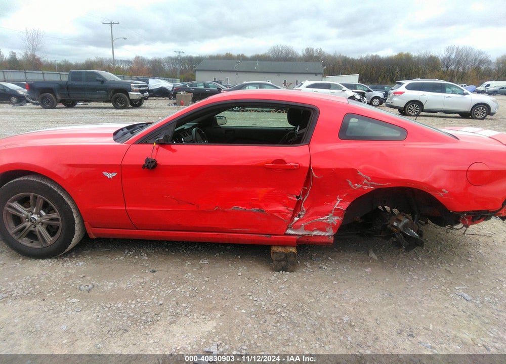 2014 FORD MUSTANG V6 VIN: 1ZVBP8AM1E5261309