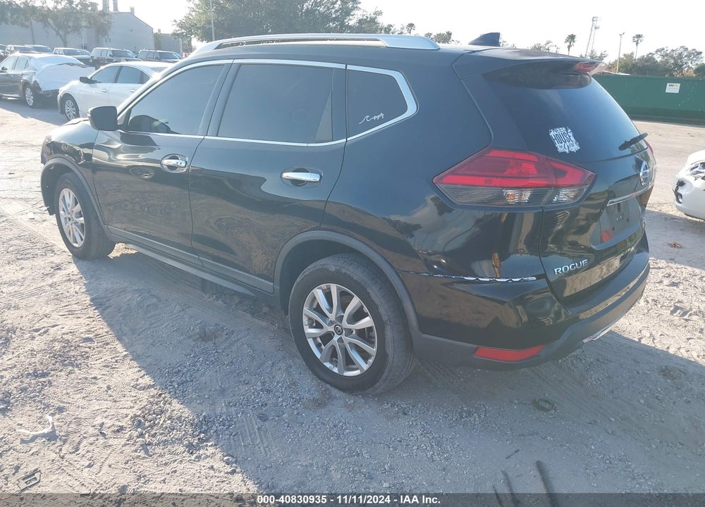 2017 NISSAN ROGUE SV VIN: KNMAT2MV3HP574639