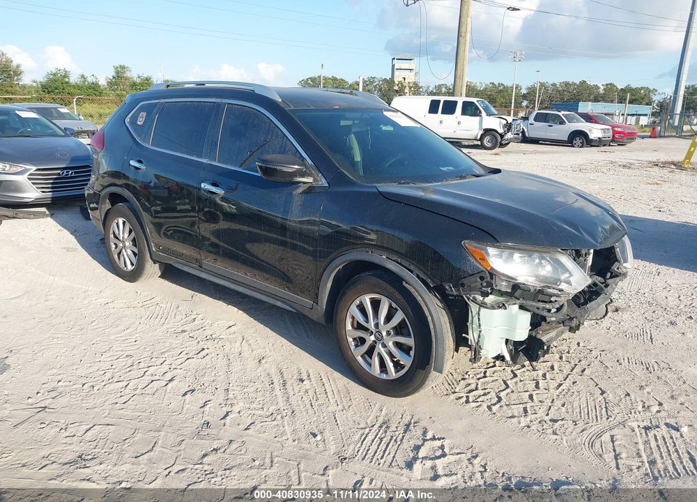 2017 NISSAN ROGUE SV VIN: KNMAT2MV3HP574639