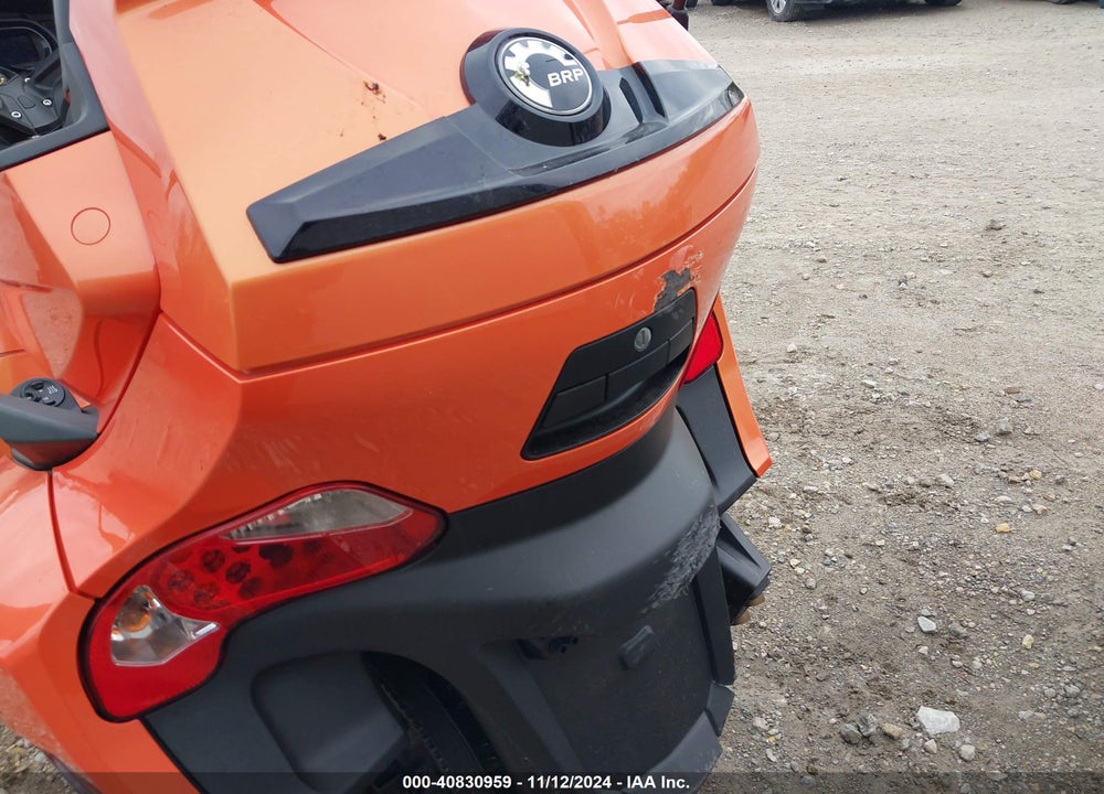 2019 CAN-AM SPYDER ROADSTER RT/RT LIMITED VIN: 2BXNBDD20KV000163
