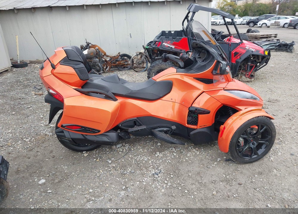 2019 CAN-AM SPYDER ROADSTER RT/RT LIMITED VIN: 2BXNBDD20KV000163