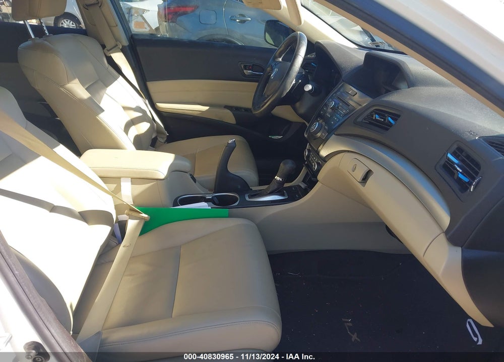 2018 ACURA ILX VIN: 19UDE2F32JA001681