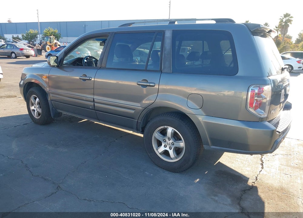 2007 HONDA PILOT EX-L VIN: 5FNYF28697B026811