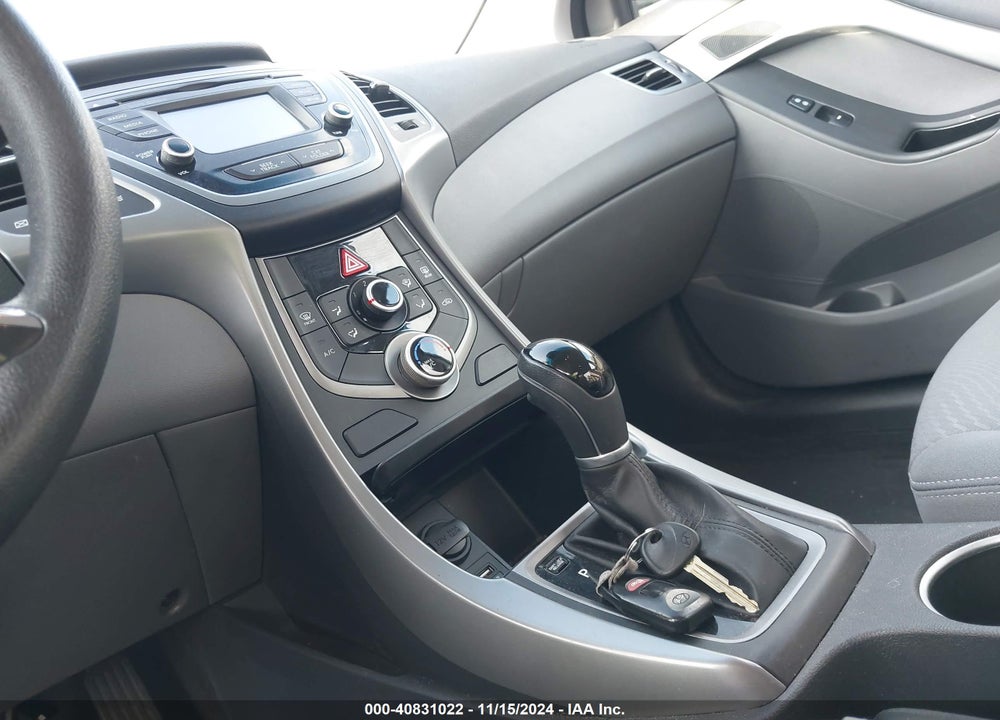 2016 HYUNDAI ELANTRA SE VIN: KMHDH4AE5GU511665