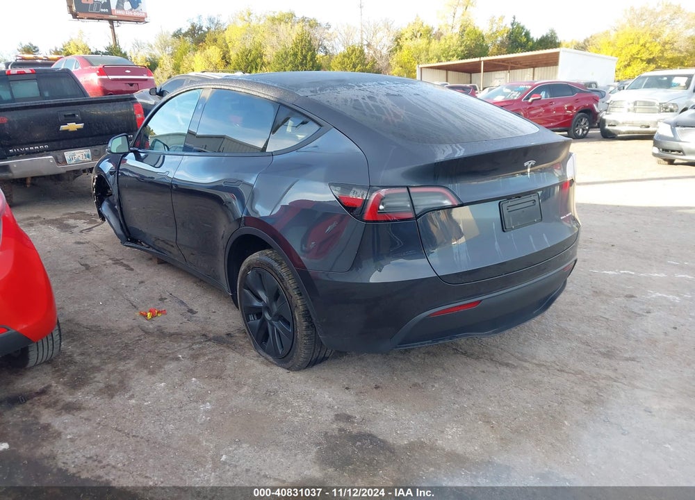 2024 TESLA MODEL Y LONG RANGE DUAL MOTOR ALL-WHEEL DRIVE VIN: 7SAYGDEE7RA323941