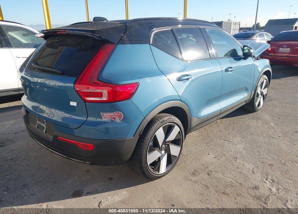 2024 VOLVO XC40 RECHARGE PURE ELECTRIC TWIN ULTIMATE VIN: YV4ER3XM9R2233945